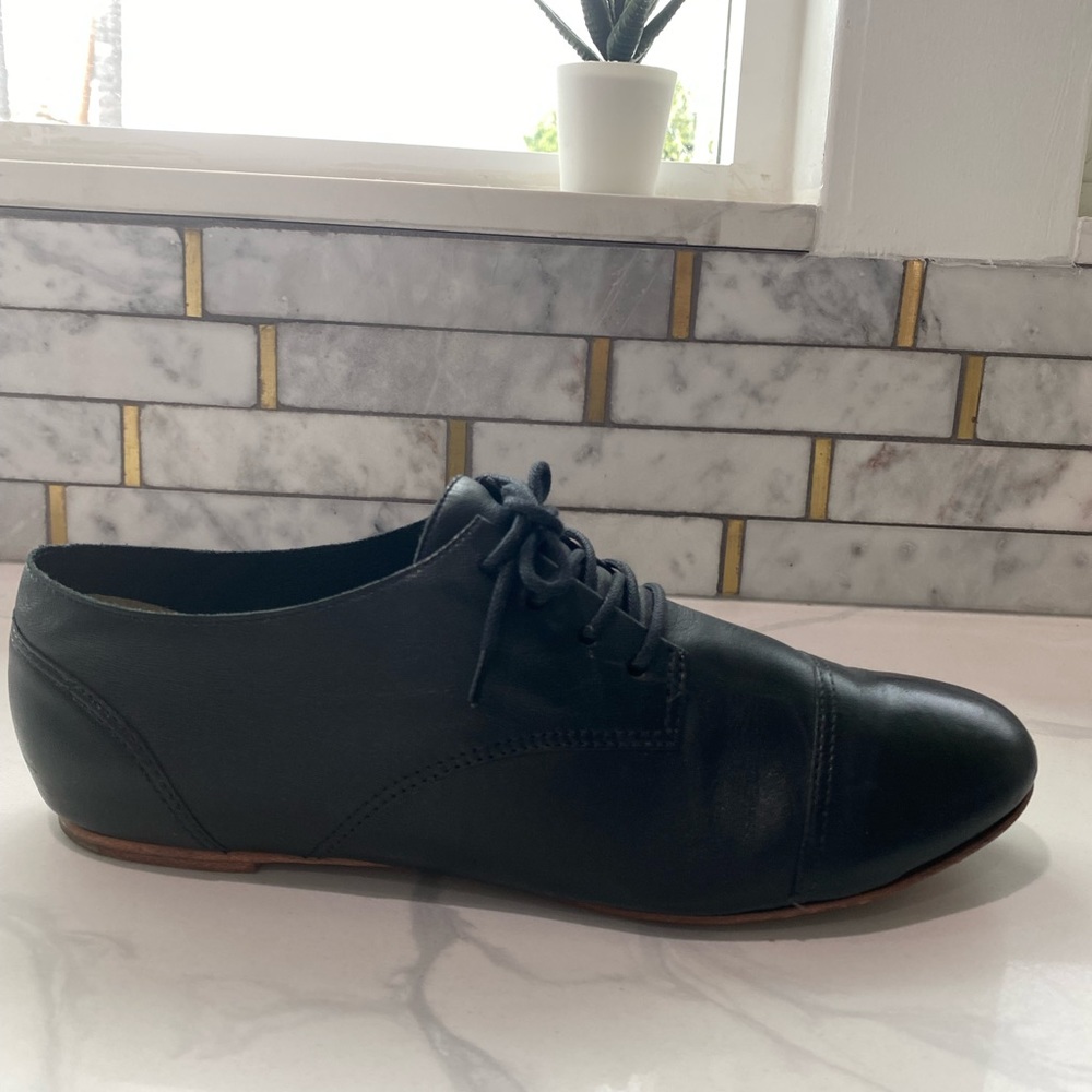 Pour la Victoire shoes